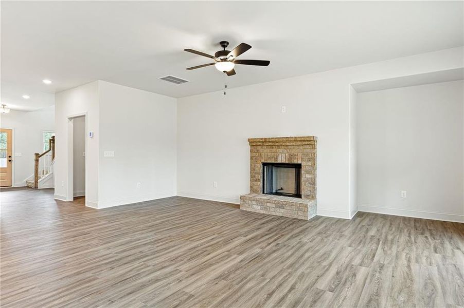Spacious, unfurnished interior of a new home in , Dallas (Image 18).
