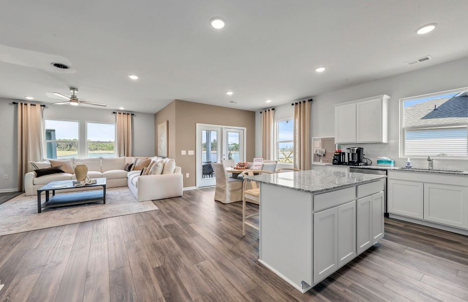 Furnished interior view inside a new home in Arcadia, Myrtle Beach (Image 9).