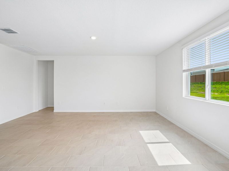 Spacious, unfurnished interior of a new home in Hilltop Vistas, Dade City (Image 12). Spacious, unfurnished interior of a new home in Hilltop Vistas, Dade City (Image 12).