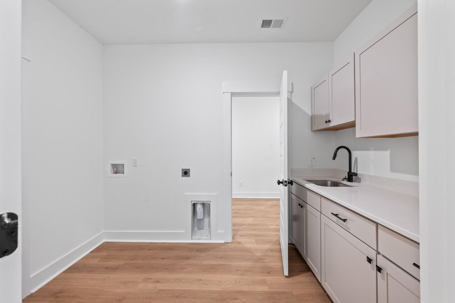 Image 13 of a home in Charleston County Homes. Image 13 of a home in Charleston County Homes.