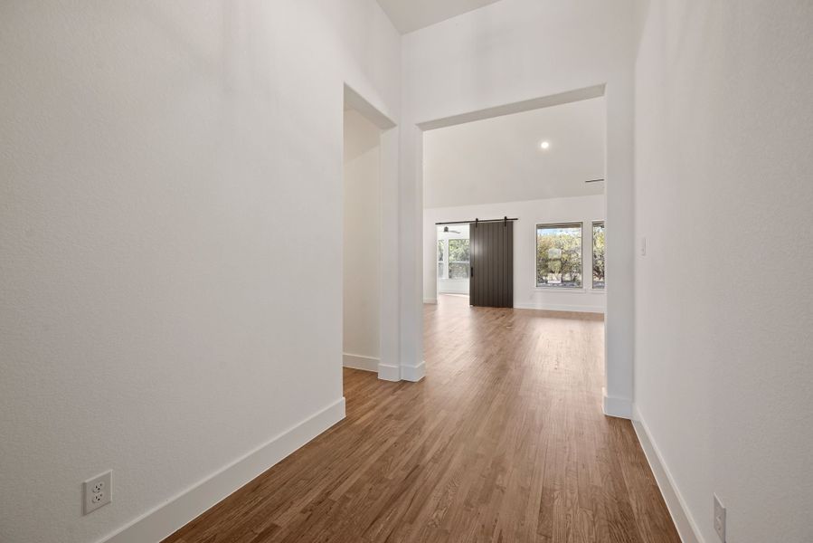Spacious, unfurnished interior of a new home in Rolling Creek Ranch, Aledo (Image 24). Spacious, unfurnished interior of a new home in Rolling Creek Ranch, Aledo (Image 24).