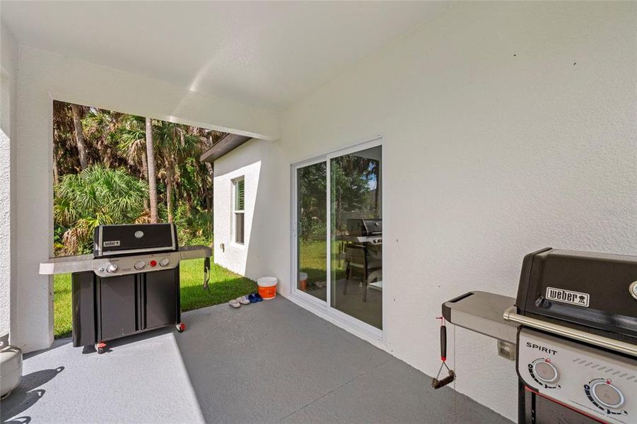 Exterior details and patio area of a home in , North Port (Image 20).