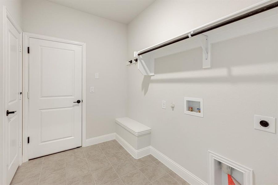 Spacious, unfurnished interior of a new home in Liberty, Melissa (Image 28). Spacious, unfurnished interior of a new home in Liberty, Melissa (Image 28).