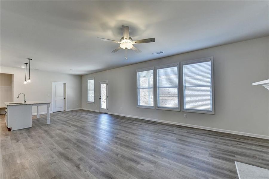 Spacious, unfurnished interior of a new home in , Auburn (Image 37).