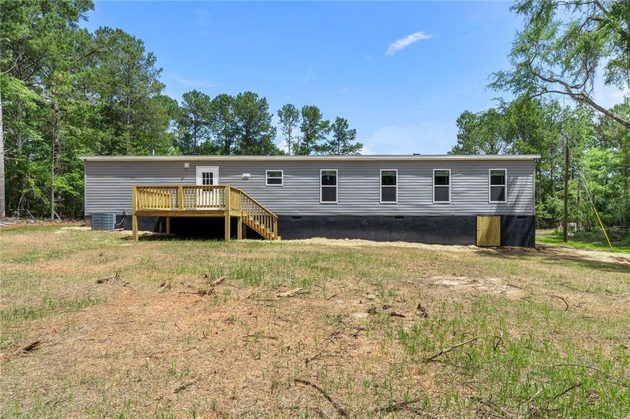 Exterior details and patio area of a home in , Elberton (Image 17).