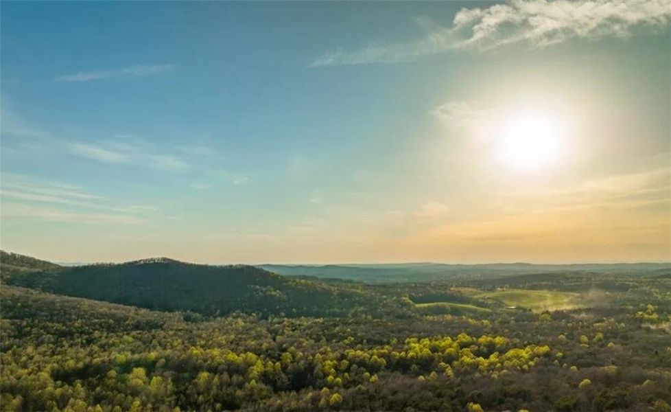 Natural landscape and outdoor views near in Talking Rock (Image 65). Natural landscape and outdoor views near in Talking Rock (Image 65).