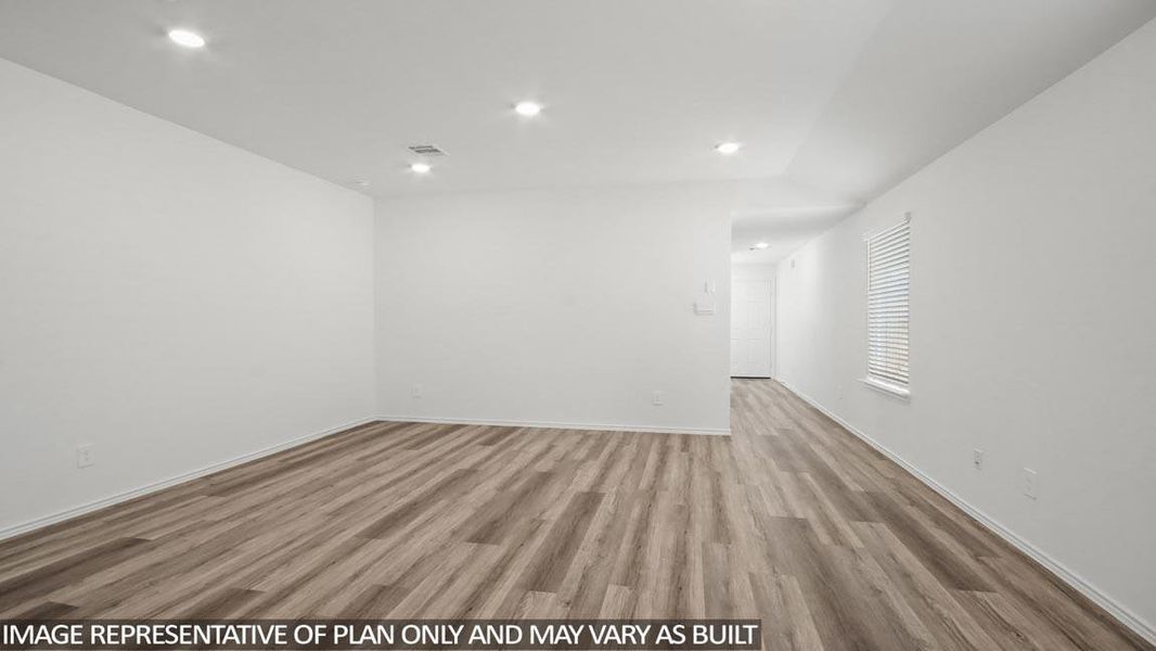 Spacious, unfurnished interior of a new home in Venetian Pines, Conroe (Image 7). Spacious, unfurnished interior of a new home in Venetian Pines, Conroe (Image 7).