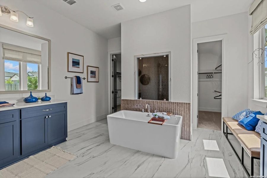 Furnished interior view inside a new home in Ventana - 60', Bulverde (Image 21).