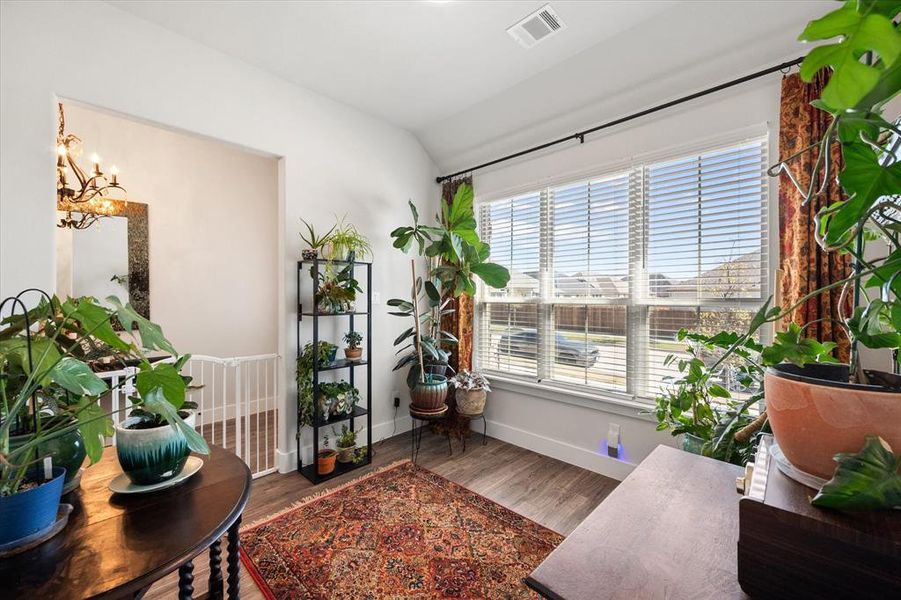Furnished interior view inside a new home in , Waxahachie (Image 25).