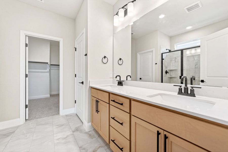 Representative furnished interior of a home built from the The Holly M by Davidson Homes LLC in Mercer Meadows, Royse City (Image 13).