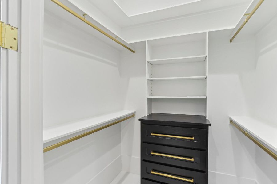 Image 35 of a home in .