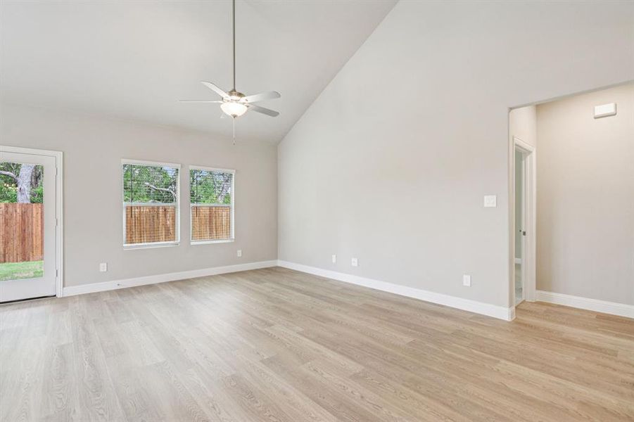 Spacious, unfurnished interior of a new home in Parks at Foster Crossing - Premier Series, Anna (Image 31). Spacious, unfurnished interior of a new home in Parks at Foster Crossing - Premier Series, Anna (Image 31).