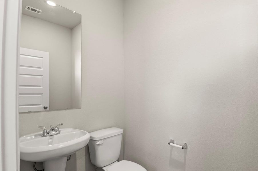 Furnished interior view inside a new home in Harvest Ridge, Elgin (Image 12).