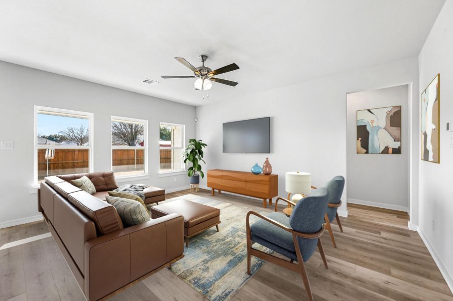 Representative furnished interior of a home built from the Essex by Cheldan Homes in Craftsmen's Corner, Cleburne (Image 29). Representative furnished interior of a home built from the Essex by Cheldan Homes in Craftsmen's Corner, Cleburne (Image 29).