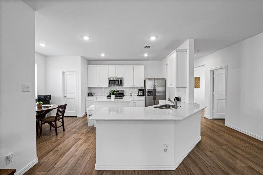 Furnished interior view inside a new home in Azle Grove, Azle (Image 11).
