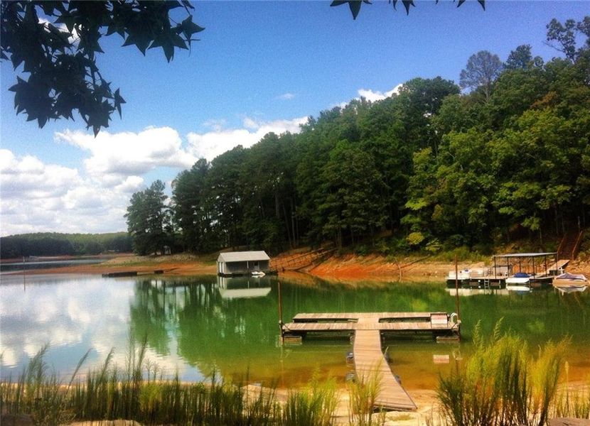 Natural landscape and outdoor views near Holiday Pines in Buford (Image 32).