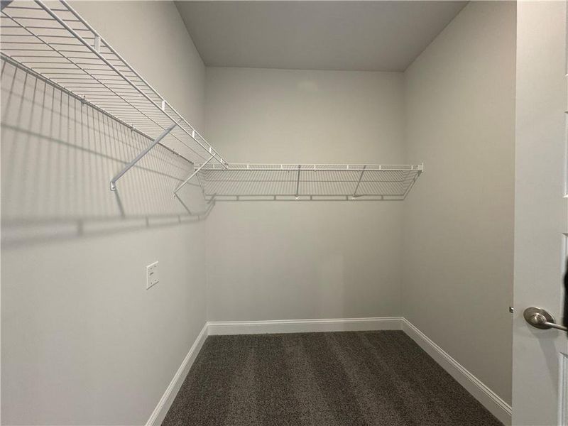 Spacious, unfurnished interior of a new home in Tuscany Hills, Douglasville (Image 23).