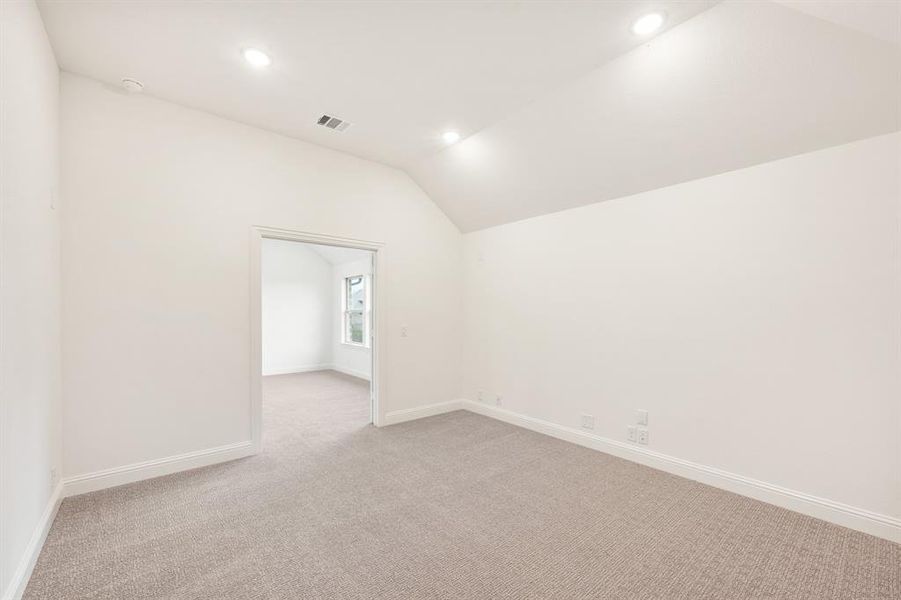 Spacious, unfurnished interior of a new home in Windsong Ranch Classic 61, Prosper (Image 35).