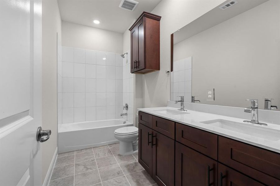 Furnished interior view inside a new home in Mustang Square, Plano (Image 9).