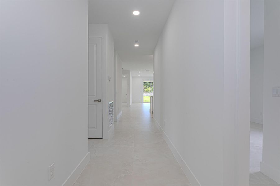 Spacious, unfurnished interior of a new home in , Jupiter (Image 28).