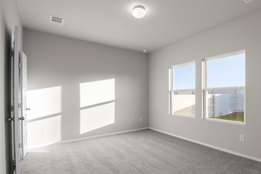 Spacious, unfurnished interior of a new home in Harvest Ridge, Elgin (Image 21).