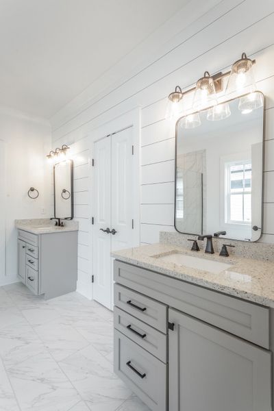 Representative furnished interior of a home built from the Ivy Springs by Riverstone Construction, LLC in Pine Ridge, Soddy-Daisy (Image 11).