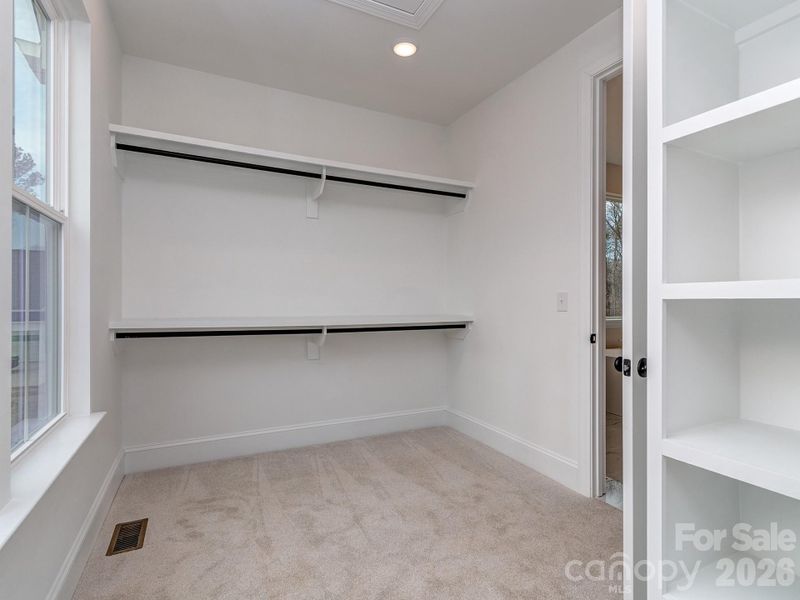 Spacious, unfurnished interior of a new home in , Gastonia (Image 31).