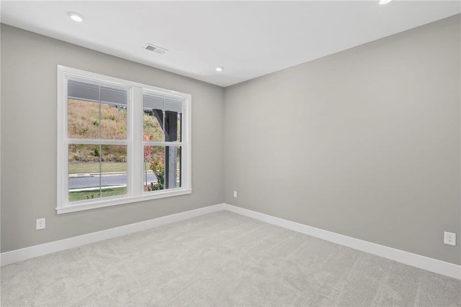 Spacious, unfurnished interior of a new home in Twin Lakes, Hoschton (Image 17).