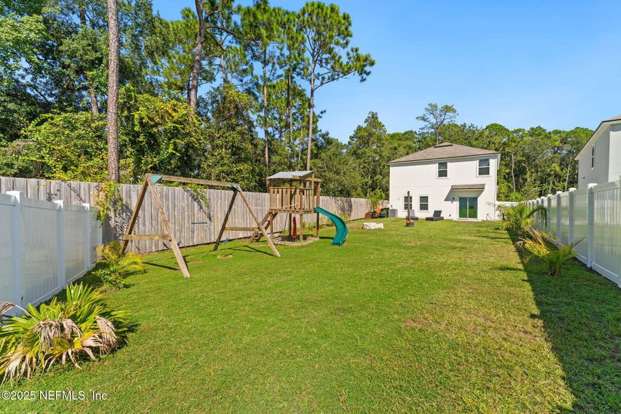 Image 55 of a home in Ravenswood Village.