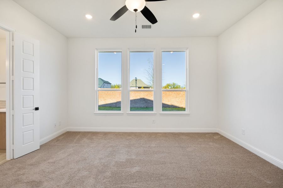 Spacious, unfurnished interior of a new home in Milrany Ranch, Melissa (Image 19).