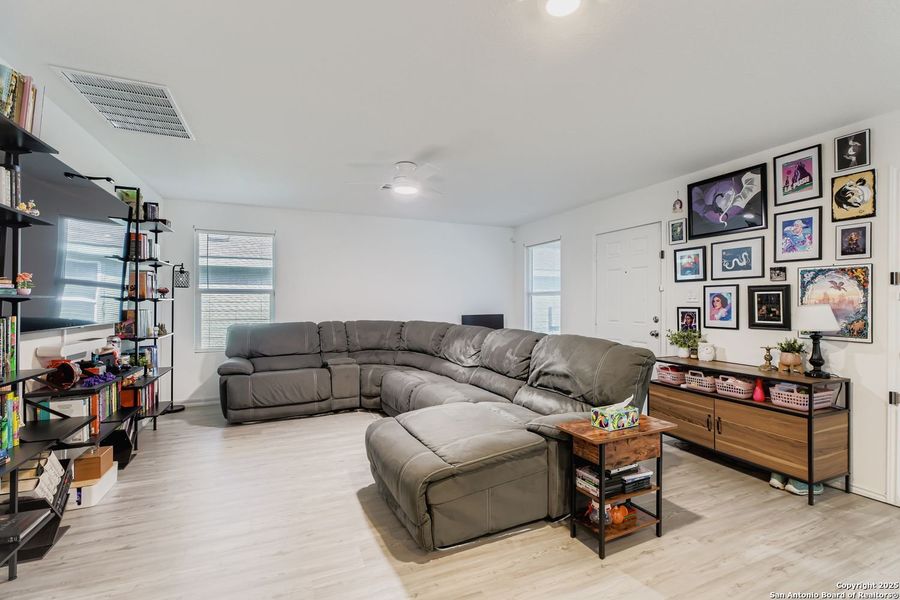 Furnished interior view inside a new home in , San Antonio (Image 26). Furnished interior view inside a new home in , San Antonio (Image 26).