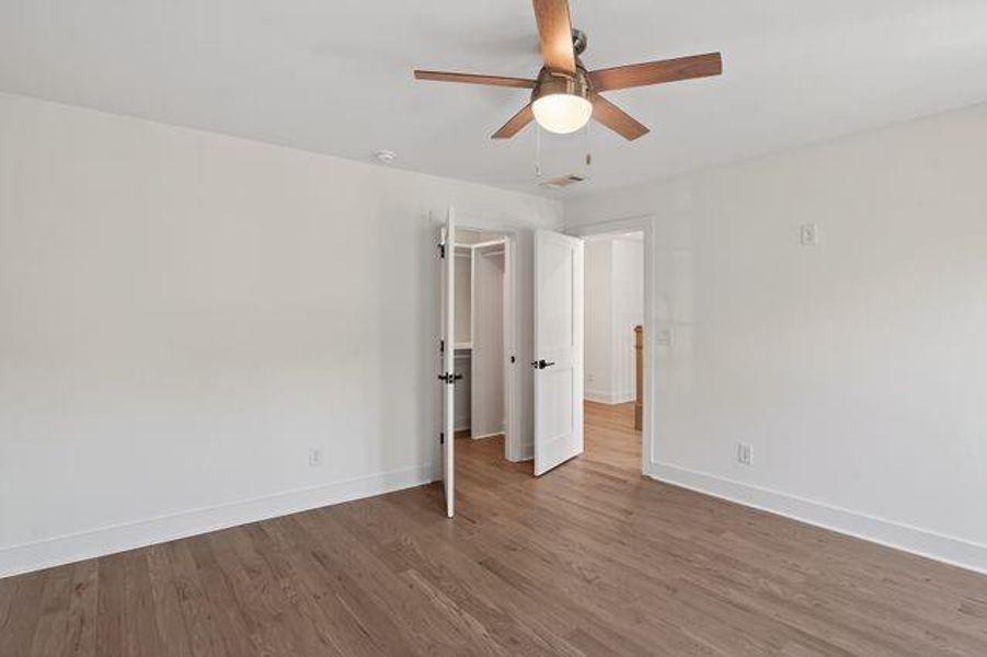 Spacious, unfurnished interior of a new home in , Roswell (Image 28).