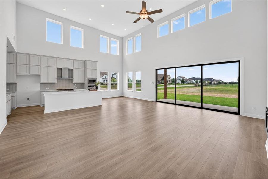 Spacious, unfurnished interior of a new home in Highland Crossing, Celina (Image 14).