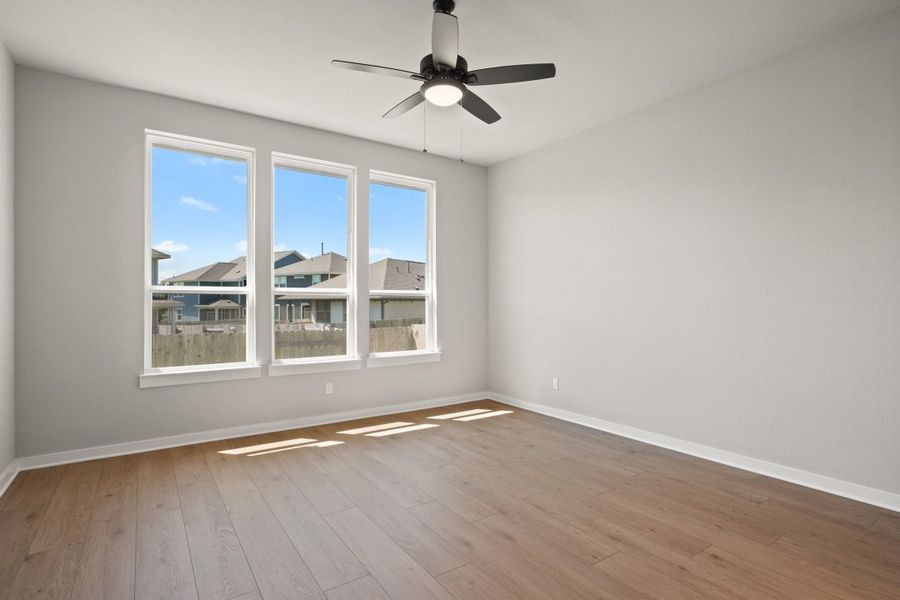 Spacious, unfurnished interior of a new home in Lariat, Liberty Hill (Image 37).