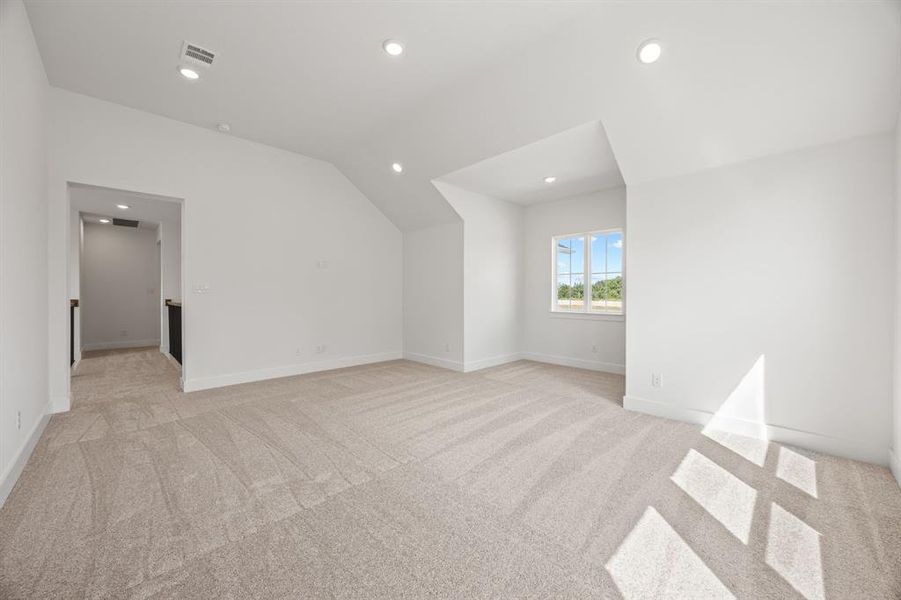Spacious, unfurnished interior of a new home in Chatham Reserve, Providence Village (Image 30).