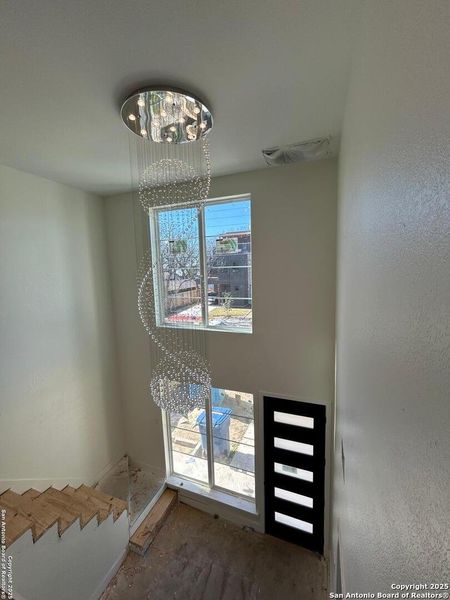 Spacious, unfurnished interior of a new home in , San Antonio (Image 23).