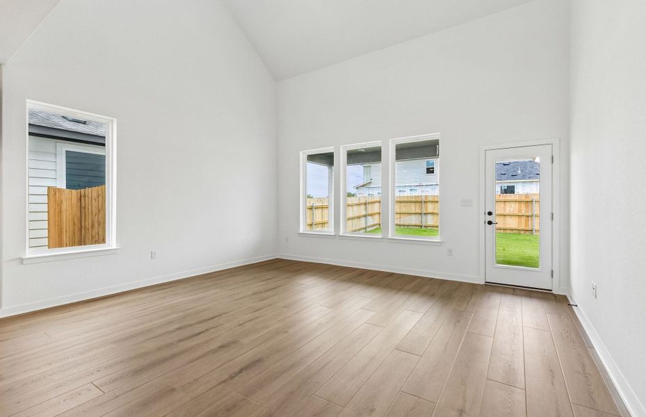 Spacious, unfurnished interior of a new home in Kuempel Farms, Pflugerville (Image 21). Spacious, unfurnished interior of a new home in Kuempel Farms, Pflugerville (Image 21).