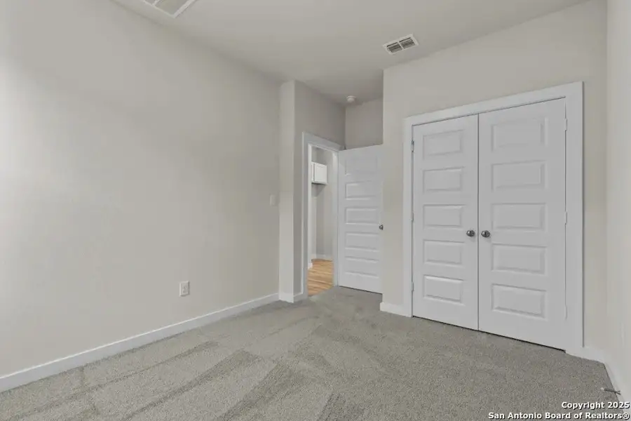 Spacious, unfurnished interior of a new home in Applewhite Meadows, San Antonio (Image 13). Spacious, unfurnished interior of a new home in Applewhite Meadows, San Antonio (Image 13).