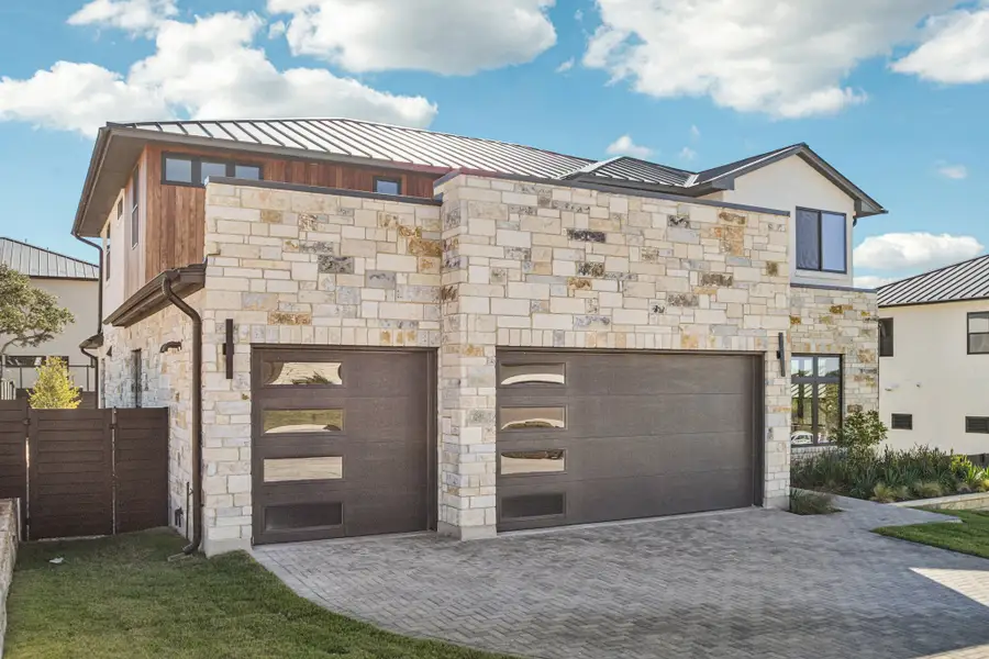 Image 25 of a home in Milky Way at River Place.