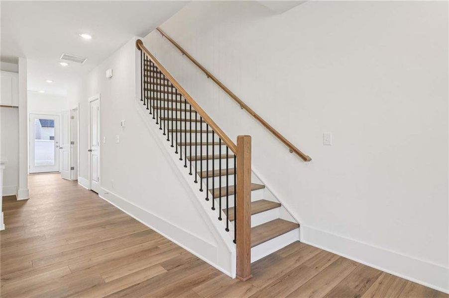 Spacious, unfurnished interior of a new home in Park Vue, Atlanta (Image 28).