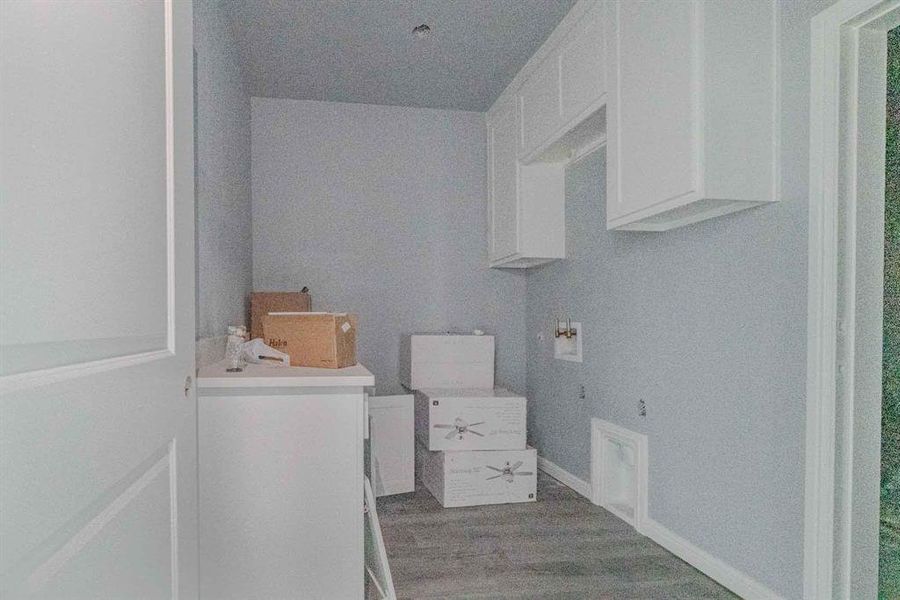 Furnished interior view inside a new home in , Granbury (Image 8).