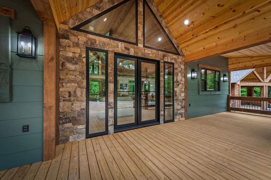 Community amenities in , McCaysville (Image 49).