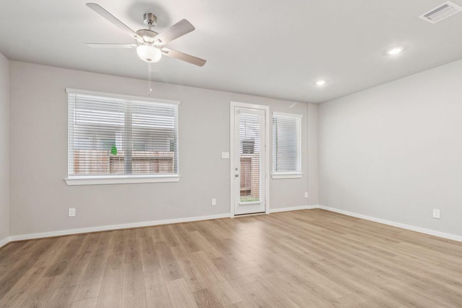 Photo is not of the actual home, but is an inspirational photo of builder’s model home and may depict options, furnishings, and/or decorator features that are not included Photo is not of the actual home, but is an inspirational photo of builder’s model home and may depict options, furnishings, and/or decorator features that are not included