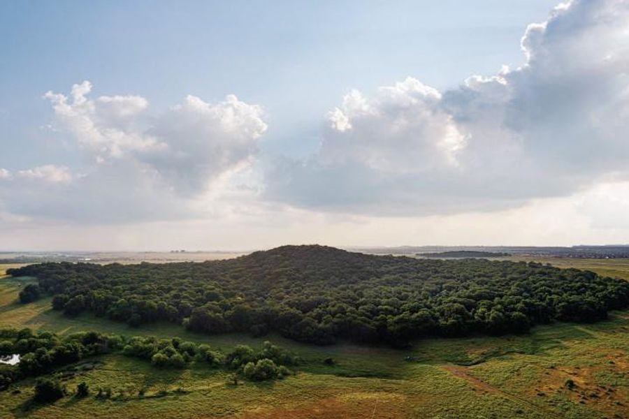 Natural landscape and outdoor views near Landmark in Denton (Image 7).