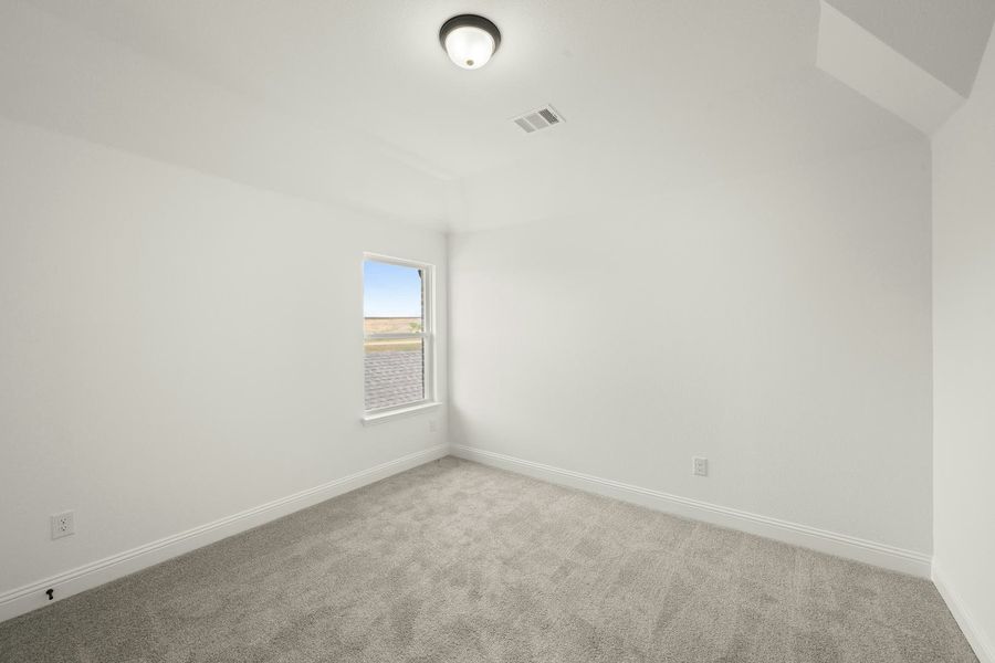 Spacious, unfurnished interior of a new home in Westside Preserve, Midlothian (Image 29).