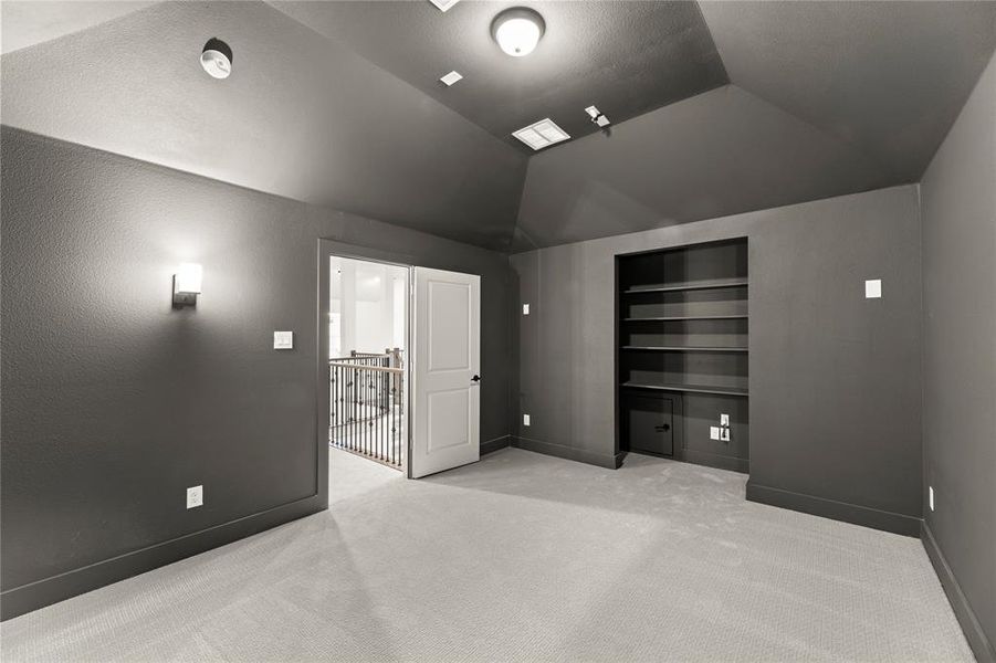 24. 544 Wickerdale - Media