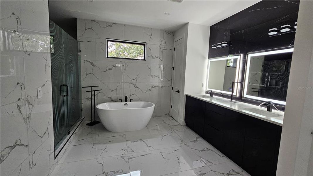 Furnished interior view inside a new home in , Tampa (Image 11).