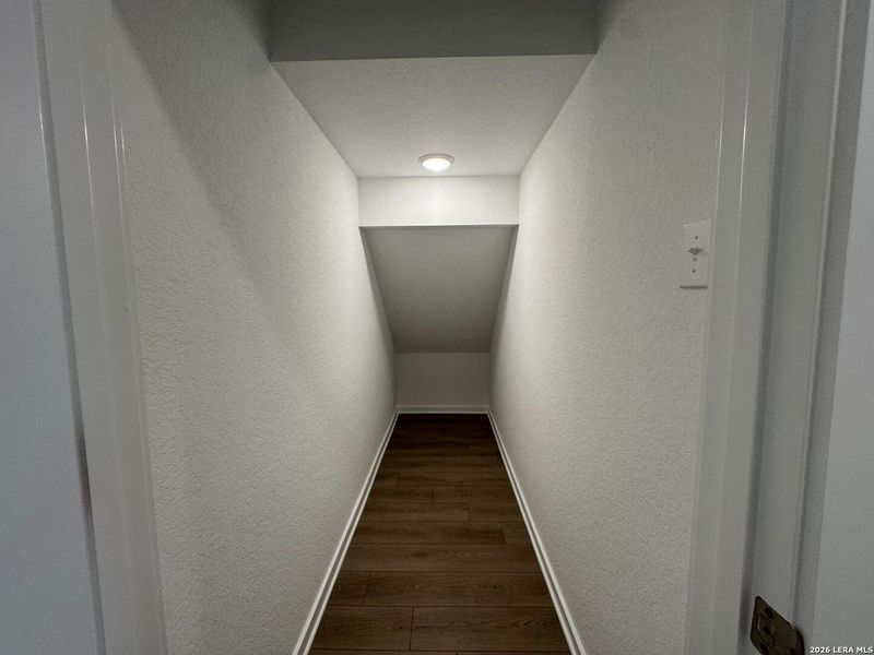 Spacious, unfurnished interior of a new home in Hennersby Hollow, San Antonio (Image 20). Spacious, unfurnished interior of a new home in Hennersby Hollow, San Antonio (Image 20).