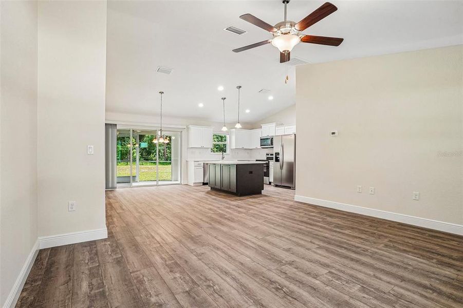 Spacious, unfurnished interior of a new home in , Citrus Springs (Image 47). Spacious, unfurnished interior of a new home in , Citrus Springs (Image 47).