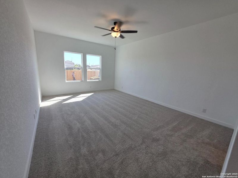 Spacious, unfurnished interior of a new home in , Schertz (Image 25).